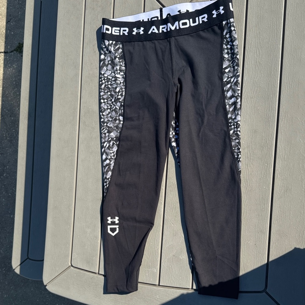 Under Armour Kids Black and White Patterned Leggings